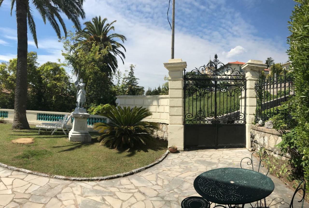 Villa Lorraine Vence Luaran gambar